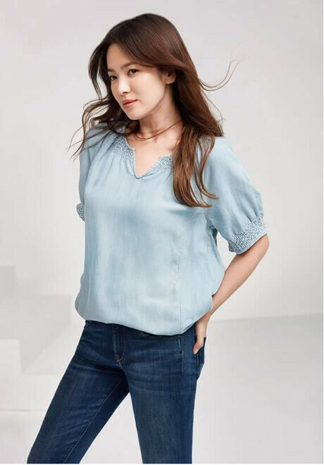 Chiêm ngưỡng phong cách thời trang của Song Hye Kyo quyến rũ dịu dàng thu hút ánh nhìn