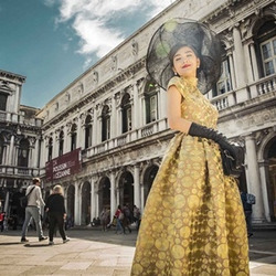 Ngọc Loan The Face thắt đáy lưng ong, đẹp mê mẩn giữa “thành phố tình yêu” Venice