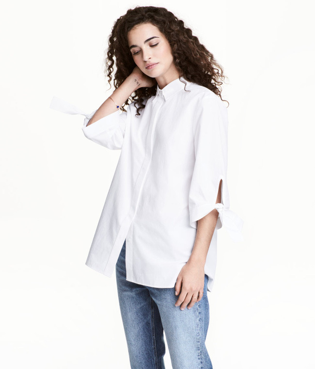 Sơmi trắng: chiếc áo vốn khô khan, nghiêm túc đang “tự F5 mình” bằng những cách điệu thú vị