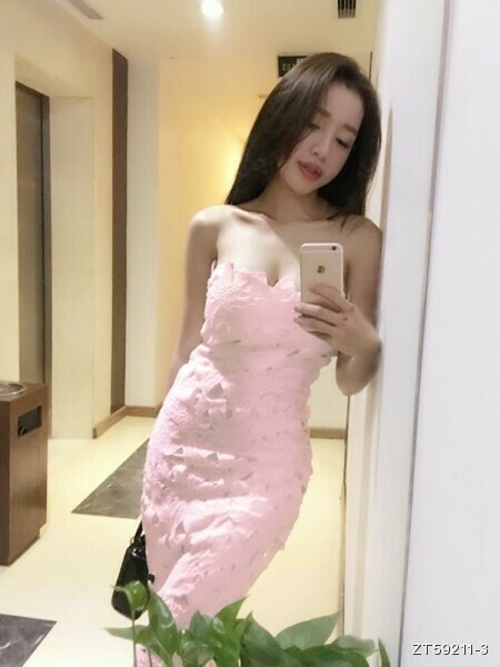 Elly Trần nữ tính với 6 bộ đầm phong cách công chúa - Thời trang sao
