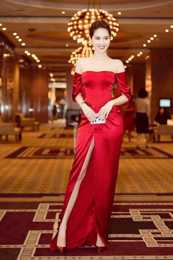 Đầm dạ hội đỏ trễ vai tay lỡ xẻ tà quyến rũ - váy dạ hội cho người béo