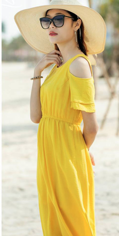 Đầm Maxi Màu Vàng Cổ Vuông Hở Lưng Dây Bản Nhỏ Váy Dài Qua Gối Freesize Dây  Đai Cột Nơ đi biển, đi chơi - Đầm, váy nữ | ThờiTrangNữ.vn