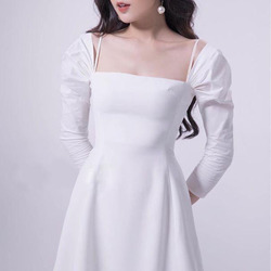 Đầm ôm body dự tiệc màu trắng thiết kế tay dài cổ vuông dễ thương