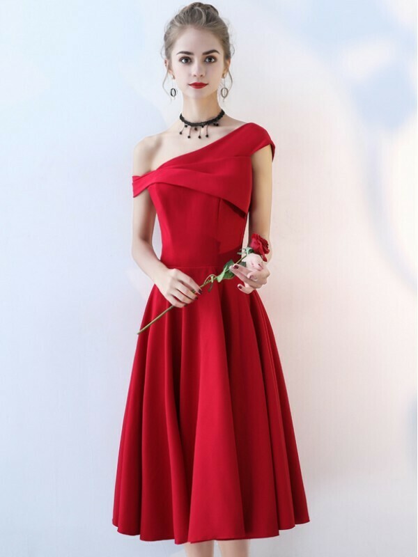 Đầm xòe dự tiệc cách điệu lệch vai cực kỳ xinh đẹp màu đỏ - đầm xòe nhiều tầng