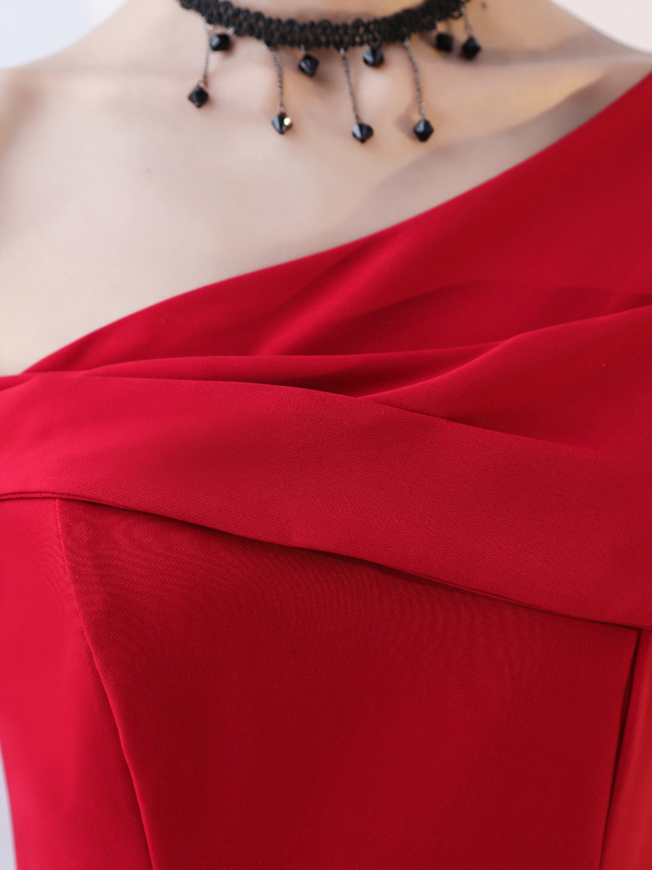 Đầm xòe dự tiệc cách điệu lệch vai cực kỳ xinh đẹp màu đỏ - đầm xòe trễ vai dễ thương