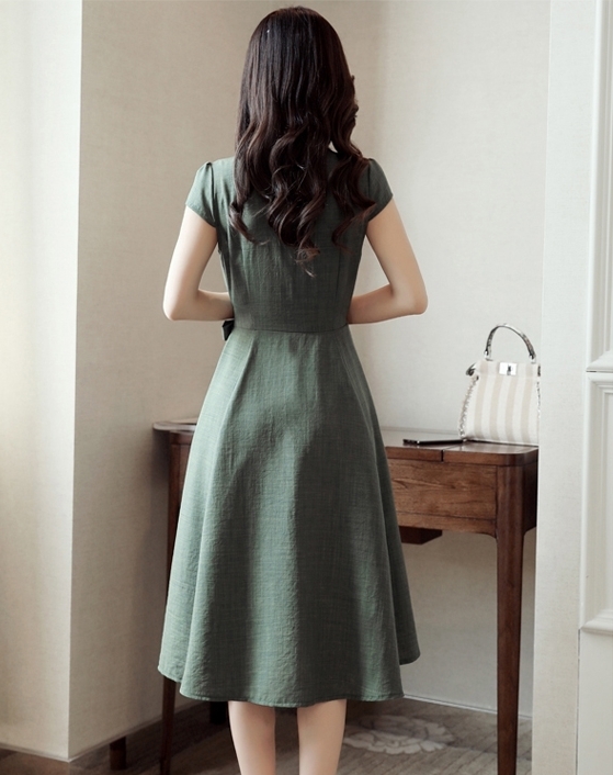 Đầm xòe tay con thiết kế dễ thương màu xanh rêu