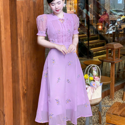 Đầm Xòe Tơ Thêu Tay Lỡ Cột Dây Cổ Dịu Dàng