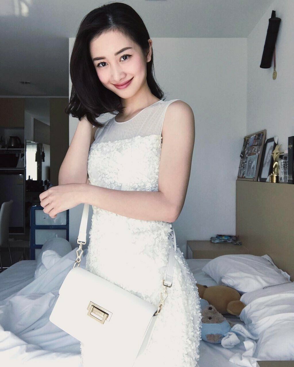 Gout thời trang hiện đại của hot girl Jun Vũ