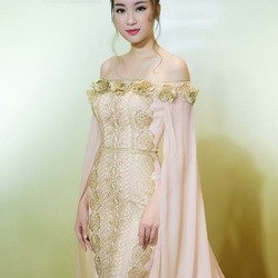 Hoa hậu Mỹ Linh bất ngờ xinh như nữ thần tại Campuchia