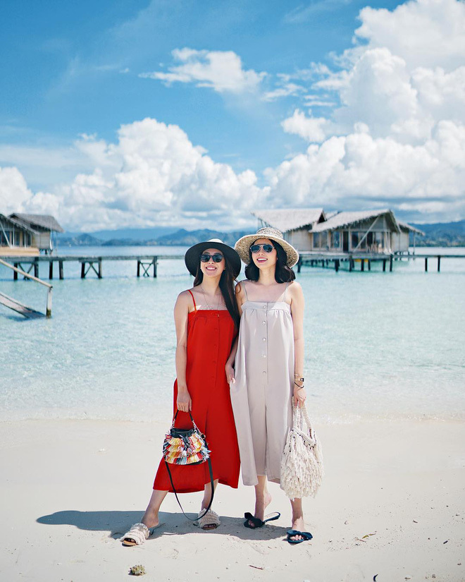 Phái đẹp châu Á đồng loạt “bung lụa” với váy áo xòe rộng nhân dịp trời nóng