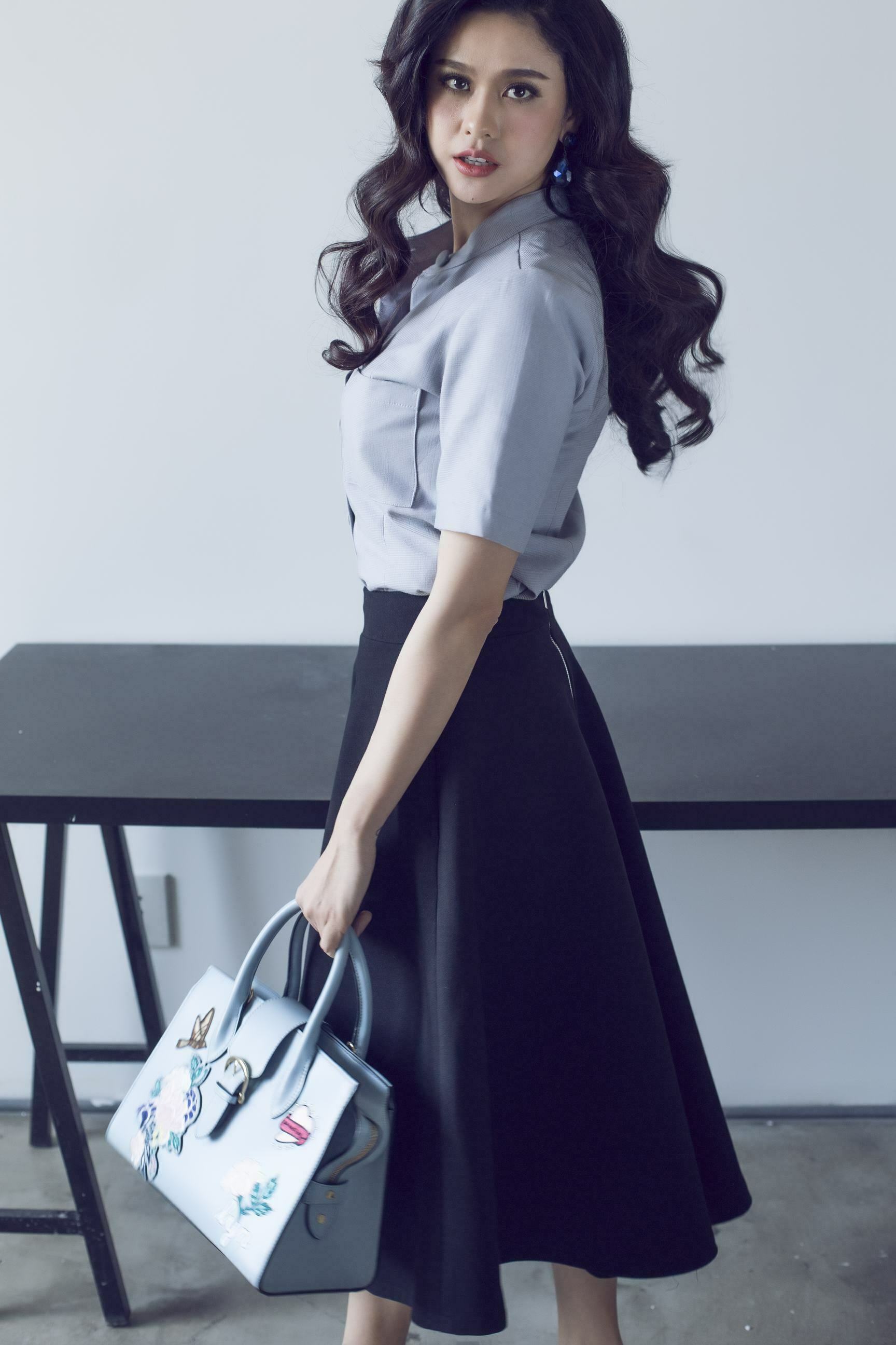 Trương Quỳnh Anh gợi ý váy áo giúp cô nàng công sở thu hút hơn